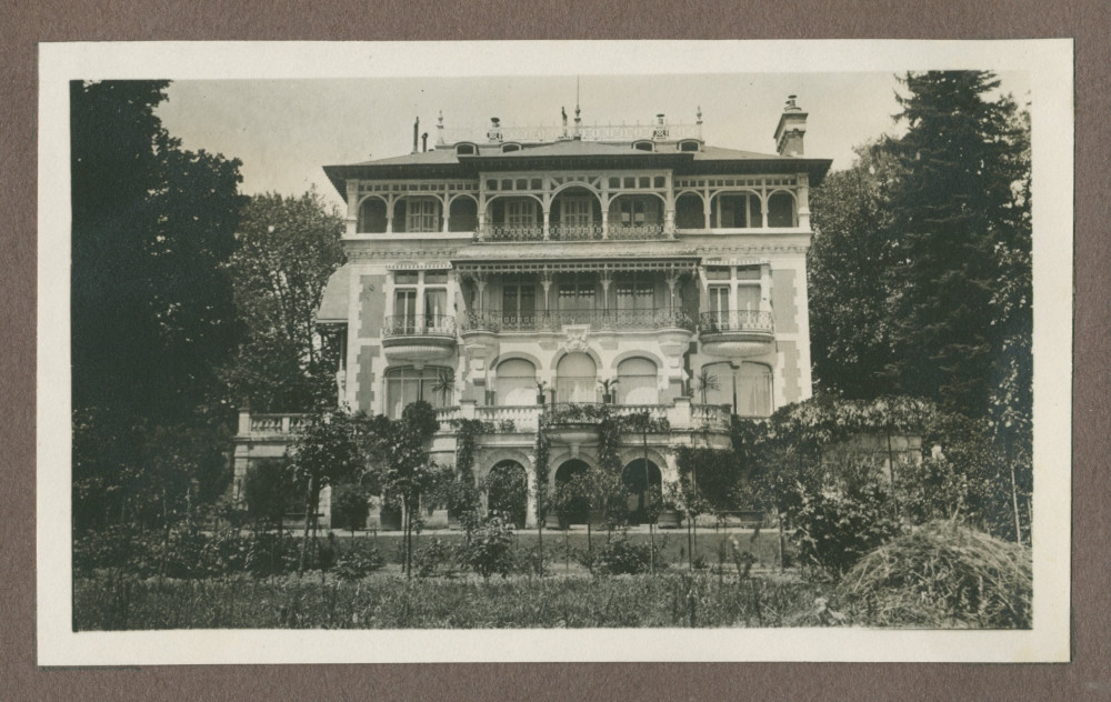 Photographie de la façade sud de la villa de Riond-Bosson en 1935
