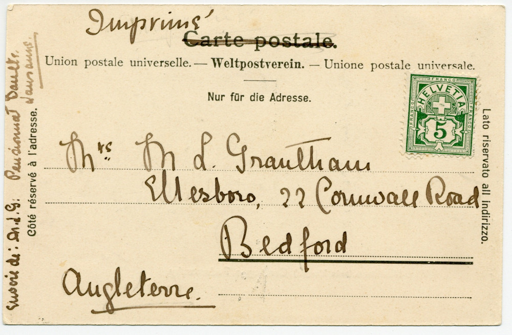 Carte postale avec légende représentant l'angle est de la «campagne Paderewski» de «Rioud-Bosson» (sic), adressée depuis le Pensionnat Daulte de Lausanne à Mrs. et Mr. L. Grantham à Bedford (Angleterre) mais non envoyée