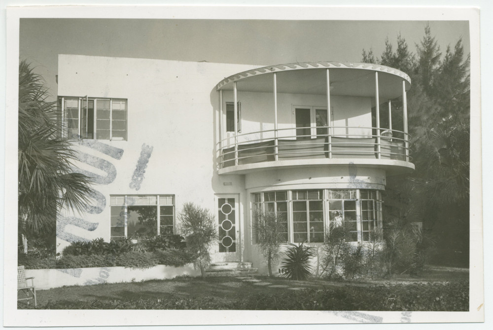 Photographie de la villa «El Mirasol» à Palm Beach, en Floride, propriété de Mrs Sophie Stotesbury, où Paderewski se repose durant l'hiver et le début du printemps 1940-1941