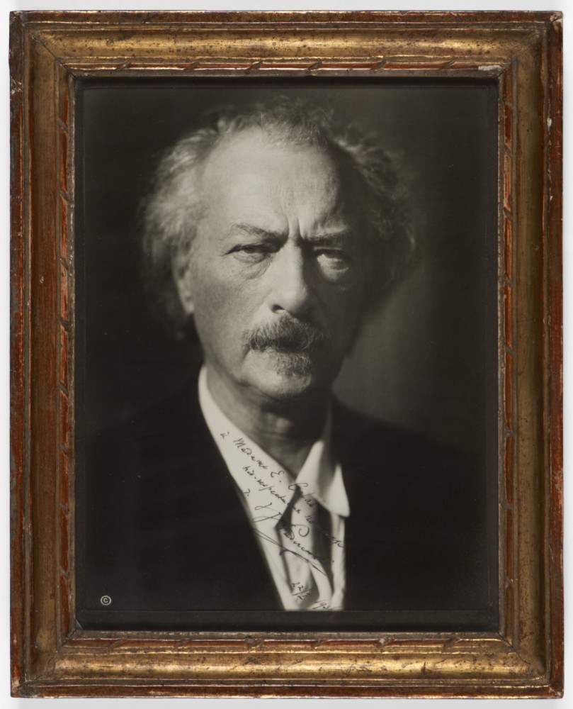 Photographie de Paderewski dédicacée «à Madame E. Colas, très respectueux hommage, 22 janvier 1936»