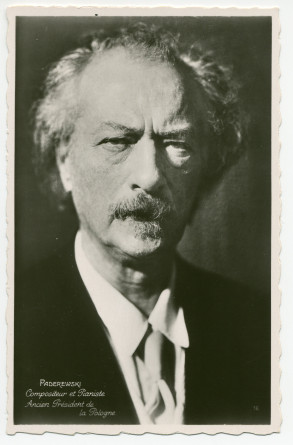 Carte postale de Paderewski – photographie prise vers 1924 par The New York Times Studios – éditée par Edition Art. Perrochet & Phototypie S.A., Lausanne