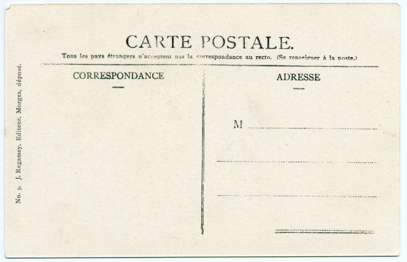 Carte postale avec légende représentant l'«établissement d'aviculture de Mme Paderewska», situé au sud de la villa de Riond-Bosson (à gauche en haut), avec son pigeonnier (au centre) – éditée par J. Regamey à Morges