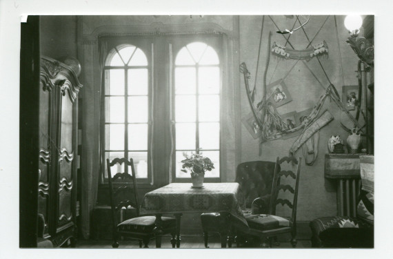 Photographie de la bibliothèque du 3e étage de Riond-Bosson, à côté de la chambre d'Antonina Wilkonska