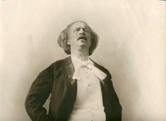 Photographie de Paderewski prononçant un discours à Chicago en 1915 (tirage original)