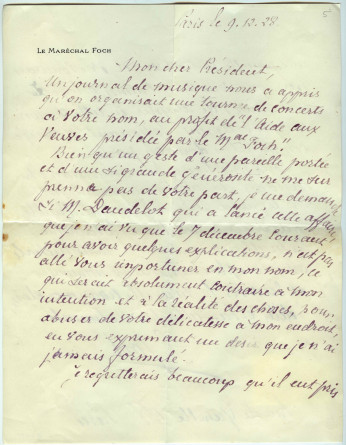 Lettre (avec enveloppe) adressée par le maréchal Foch à «Mon cher Président» Paderewski, de Paris [rue de Grenelle 138] le 9 décembre 1928