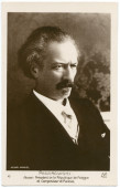 Carte postale de Paderewski – photographie signée de demi-profil prise vers 1910 à Paris (?) par Henri Manuel – éditée par «AN» (?) à Paris avec le titre «Ancien Président de la République de Pologne et Compositeur et Pianiste»