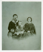 Photographie du père, Jan, de la mère, Poliksena (née Nowicka), et de la sœur de Paderewski, Antonina, en 1858