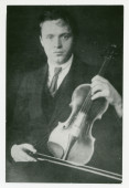 Photographie du violoniste américain Adolf Busch (1891-1952) dans ses jeunes années