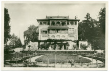 Carte postale avec légende représentant la «villa Paderewski» de Riond-Bosson depuis le sud (de face), avec son parc – éditée par H. Degallier Fils