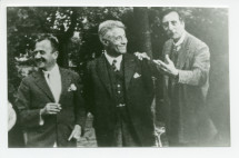 Photographie d'Alfred Pochon, Fritz Kreisler et Ernest Schelling sur la terrasse de Riond-Bosson