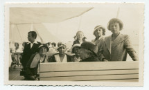 Photographie des invités de Paderewski sur le Léman (vapeur «Simplon» de la Compagnie générale de navigation – CGN)