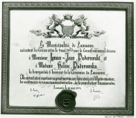 Photographie du diplôme de bourgeois d'honneur décerné à Ignace et Hélène Paderewski par la Municipalité de Lausanne le 10 mai 1933
